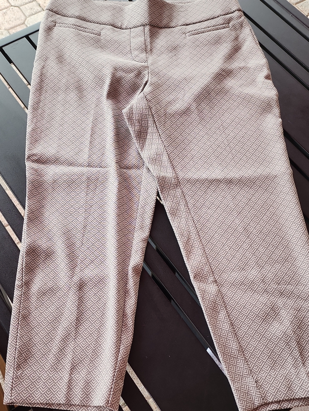Apt. 9 Women's Patterned Capris — Gray/Black